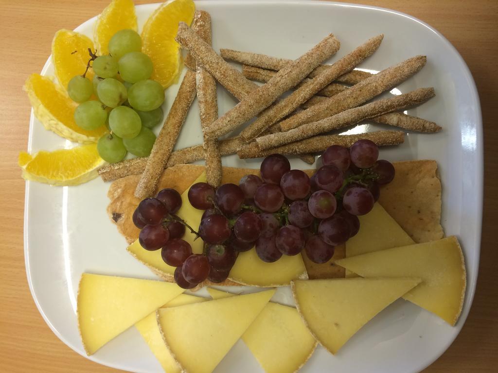 Brekke  Brekkestranda Fjordhotel מראה חיצוני תמונה