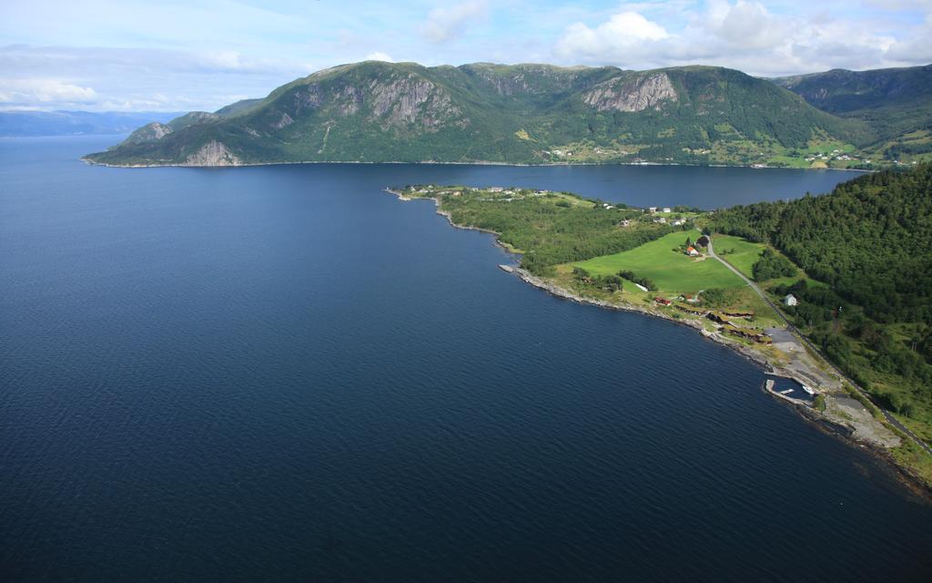 Brekke  Brekkestranda Fjordhotel מראה חיצוני תמונה